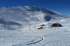 (ویدئو) بارش ۱۰ سانتی‌متر برف در ایستگاه هفتم توچال