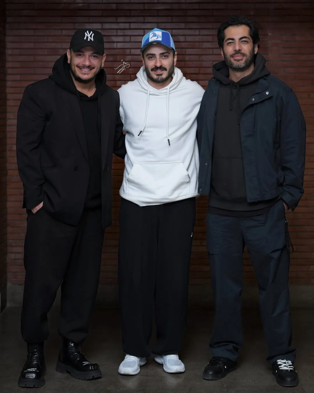 حضور هنرمندان در پشت صحنه نمایش کلکسیونر