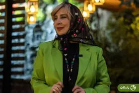 تصاویر | استایل متفاوت مرجانه گلچین با کت و شلوار سبز