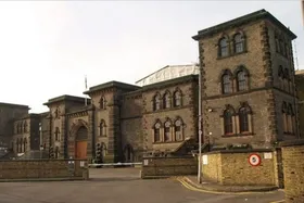 رسوایی انتشار ویدئو رابطه جنسی زندانبان زن با زندانی