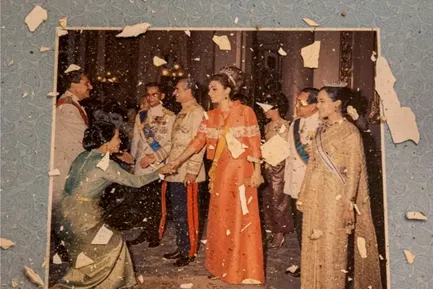 تصاویر | ترکش‌های بمباران به کاخ سعدآباد رسید