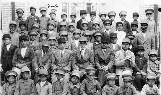 (عکس) تونل زمان؛ کلاس درس ریاضی در یکی از مدارس تهران؛ سال ۱۳۰۸