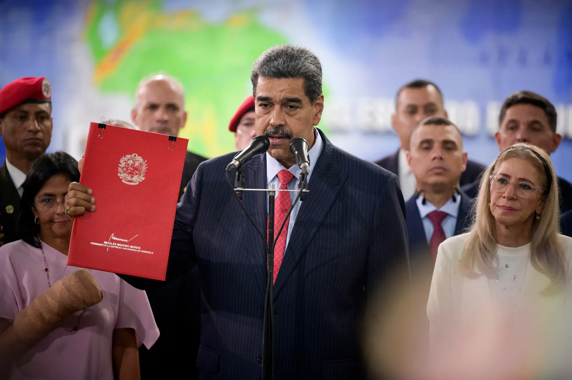 بیوگرافی نیکولاس مادورو