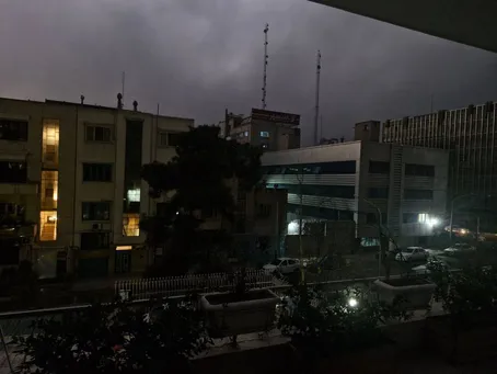 اورژانس تهران: استنشاق گاز‌های سمی بسیار خطرناک‌تر از بارش باران اسیدی است/ از منزل خارج نشوید!