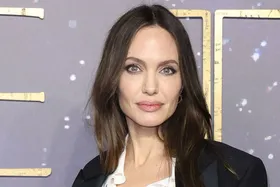 آنجلینا جولی: دیگر کشورم را به رسمیت نمی‌شناسم