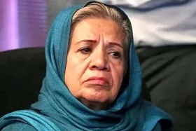 (ویدئو) عصبانیت بازیگر خانه به دوش از سوال مجری روی آنتن زنده