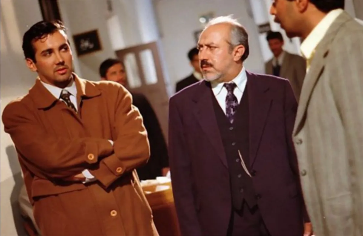 حسام نواب صفوی در سریال کیف انگلیسی