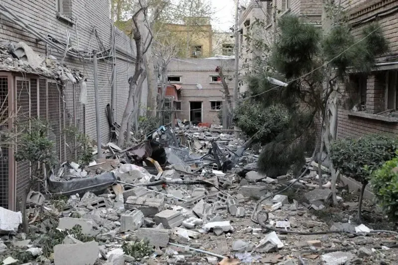 حمله هوایی به انستیتو پاستور