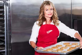 ملکه کوکی کیست؟؛ داستان زندگی شوکه‌کننده دبی فیلدز