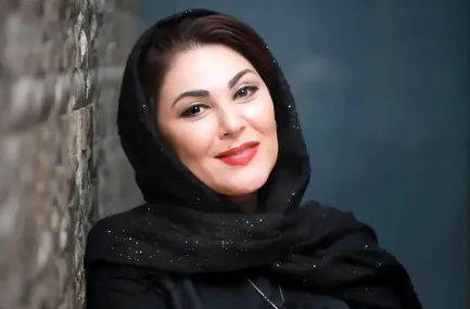 عکس قدیمی لاله اسکندی در کنار پدرش + متن احساسی و غم انگیز خانم بازیگر