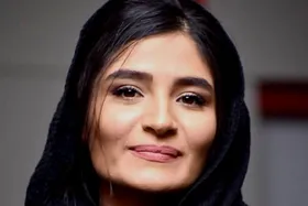 عکس |‌ سحر گلدوست با اصغر فرهادی در پشت صحنه فیلم قهرمان