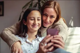 چطور فرزندان خود را در اینترنت ایمن نگه داریم