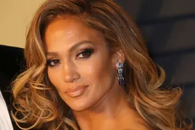 سلفی جنیفر لوپز با یکی از دوقلوهایش و تصاویری از گذران تابستان در یکی از لوکس‌ترین نقاط آمریکا