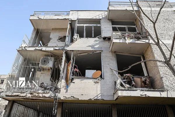 آثار حمله هوایی به خیابان ملک الشعرای بهار