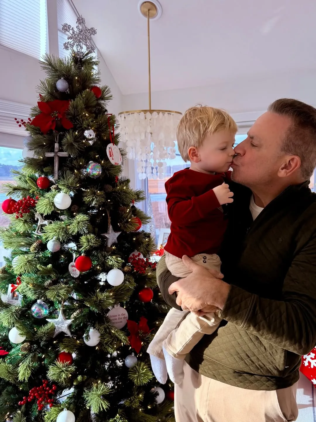 سخنگوی کاخ سفید حامله شد