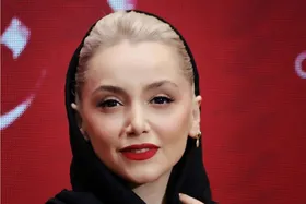 عکس و ویدئو | استایل زیبا و جذاب نازنین بیاتی در اکران خصوصی ساعت ۶ صبح