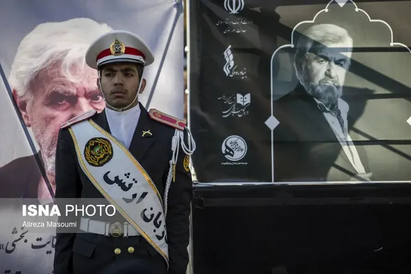 متن و حاشیه تشییع پیکر عنایت بخشی