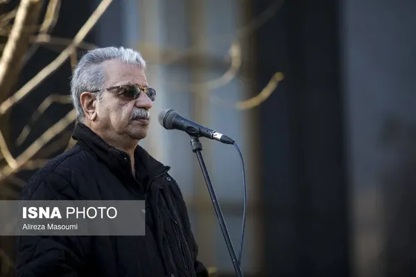 متن و حاشیه تشییع پیکر عنایت بخشی