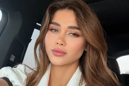 هیوا امین کیست و چطور به عنوان زیباترین دختر خاورمیانه در سال ۲۰۲۵ انتخاب شد؟