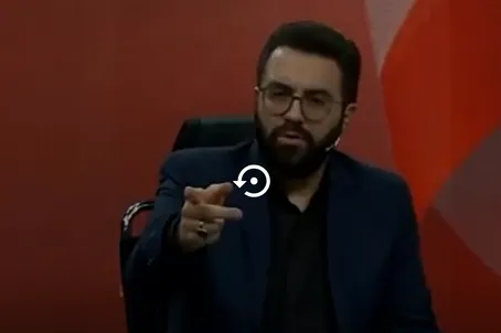 ویدئو | امیرحسین طهماسبی مجری صداوسیما: یا غرامت می‌دید یا آنقدر می‌زنیم نفت در بیاد