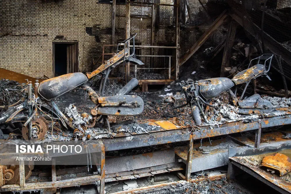 تصاویر؛ حمله موشکی به موتورسازی در اطراف قم