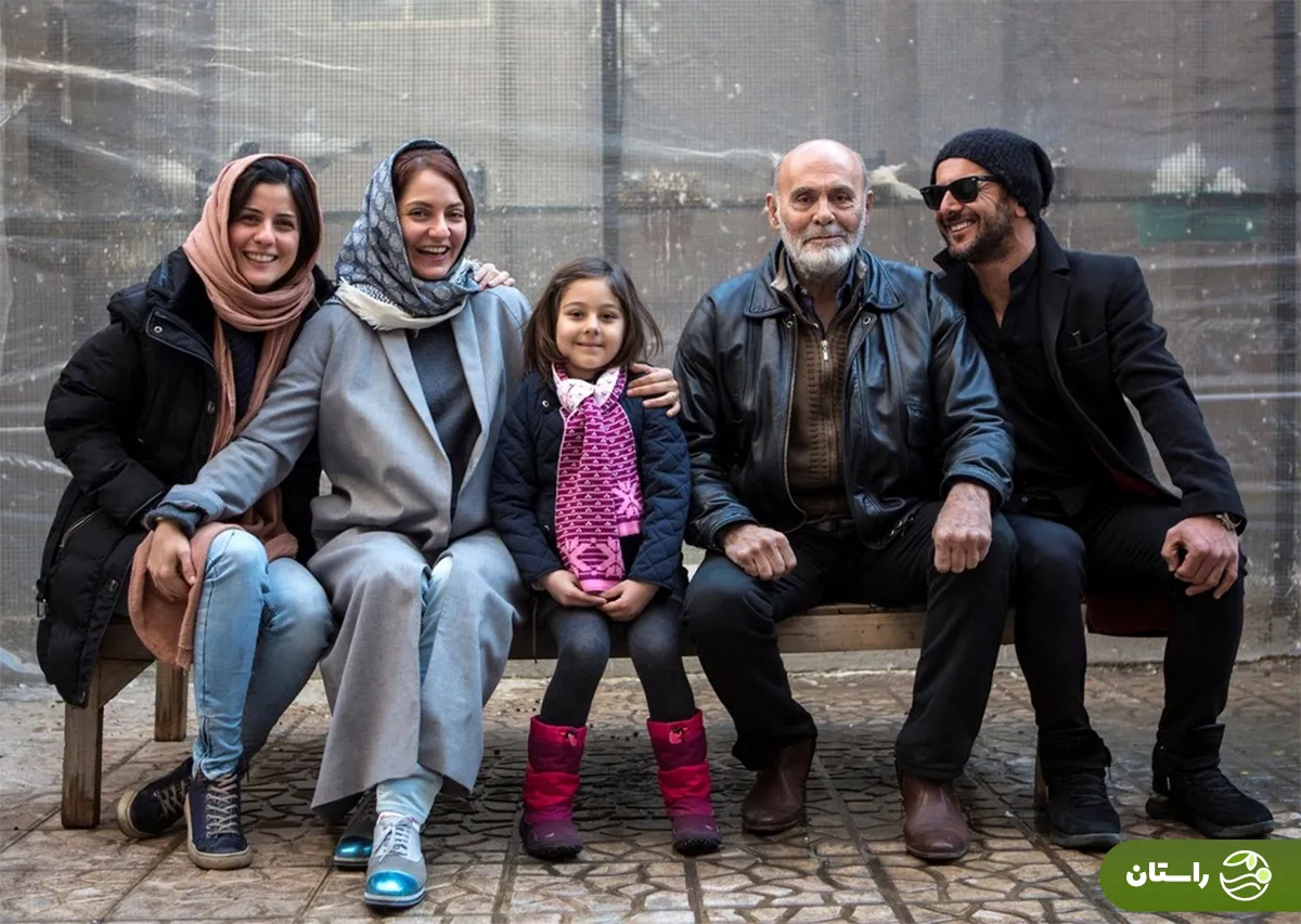 مهناز افشار، امین حیایی، سارا بهرامی و جمشید هاشم پور در یک قاب