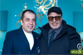 ویدئو | رضا عطاران و عباس جمشیدی‌فر جشنواره را به هم ریختند؛ کراوات بستن در نشست خبری فیلم صددام!