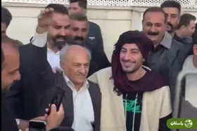 ویدئو | رقص کردی نوید محمدزاده و استقبال مردم ایلام از او