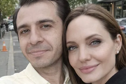 آموزش سلفی با بازیگران معروف با چت جی پی تی در یک دقیقه!